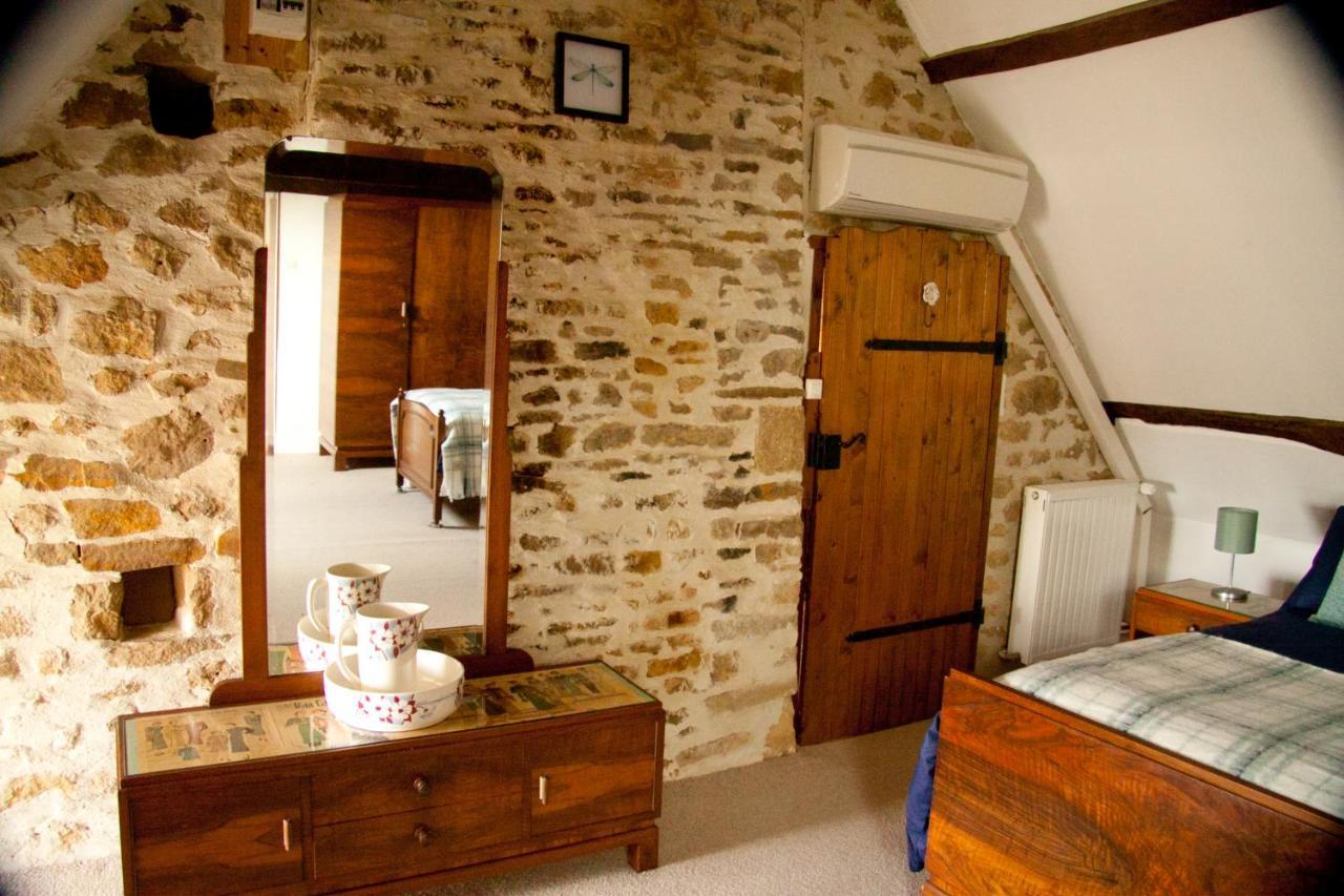 Bed and Breakfast Le Figuier La Foret-Auvray Zewnętrze zdjęcie
